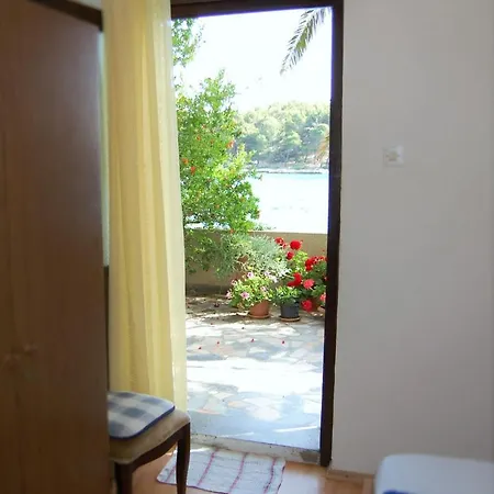 Beachfront Tribunj *