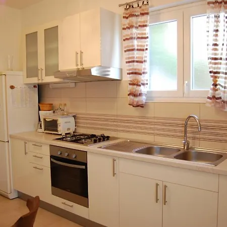 Apartament Beachfront Tribunj