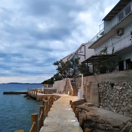 Beachfront Tribunj *